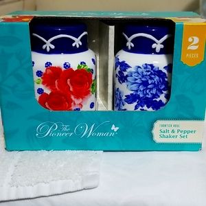 Salt & Pepper Shakers